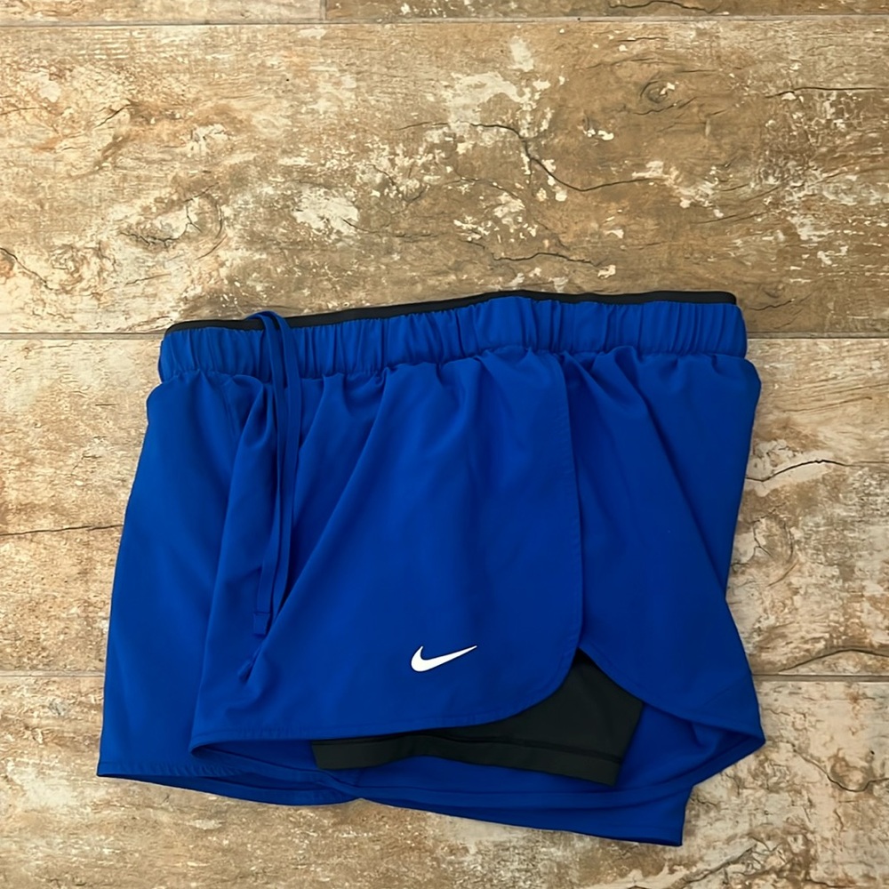Nike running shorts women with spandex liner  small